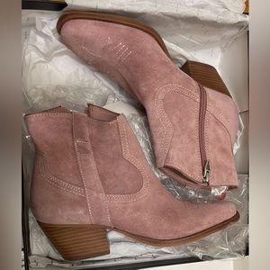Dolce Vita 7.5 Silma Western Rose Suede Boots Booties